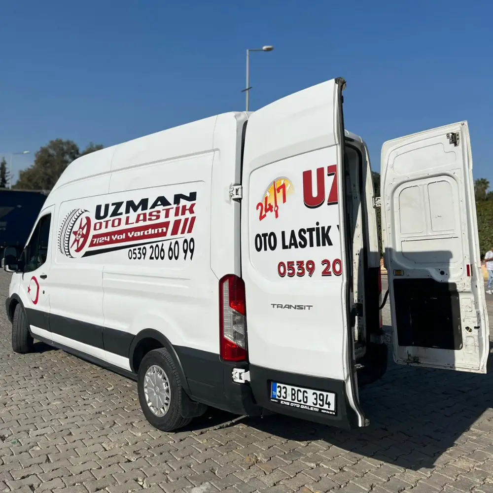 Adana ve Mersin Otobanında Yolda Kaldığınızda Hızlı Lastik Yardımı