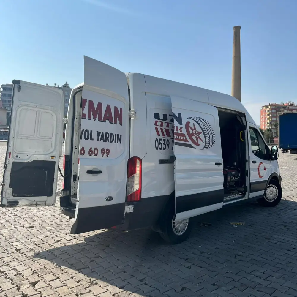 Lastik Tamiri mi Lastik Değişimi mi? Hangisi Daha Doğru Tercih?